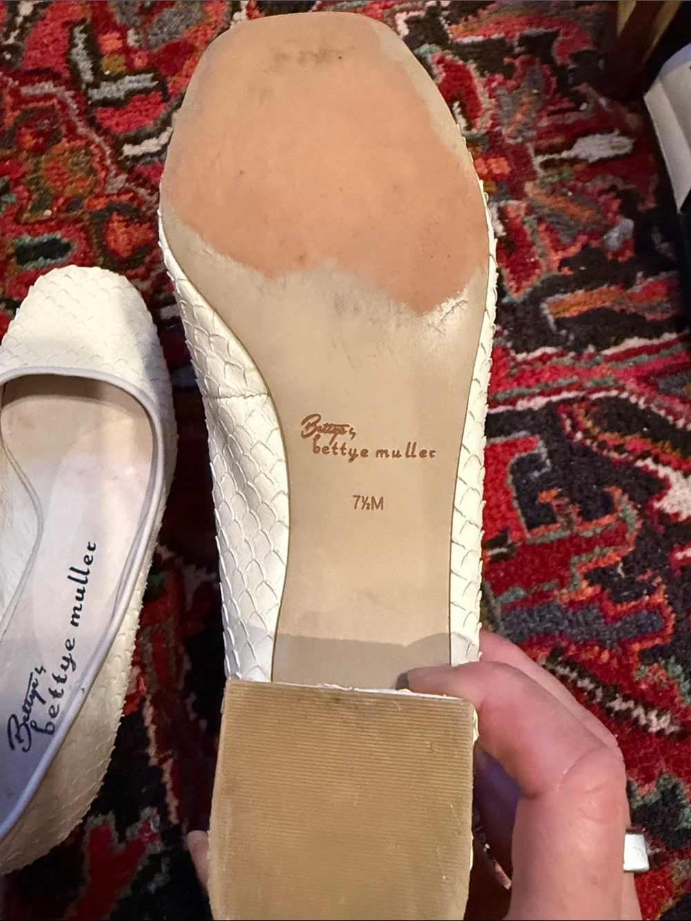 Bettye Muller Cream Scale-Textured Leather Block Heels 7.5